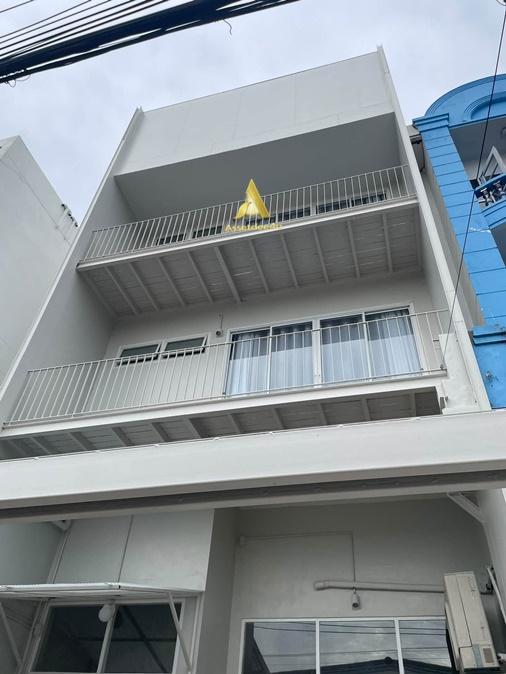 ให้เช่าทาวน์โฮม 3 ชั้น 4 ห้องนอน สุทธิสาร ใกล้ MRT สุทธิสาร | AT658 2