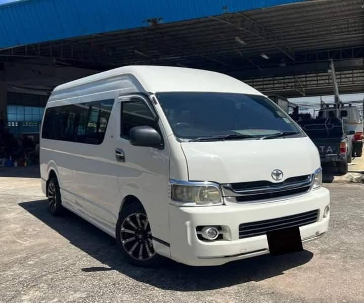 ปล่อยขายด่วน TOYOTA COMMUTER