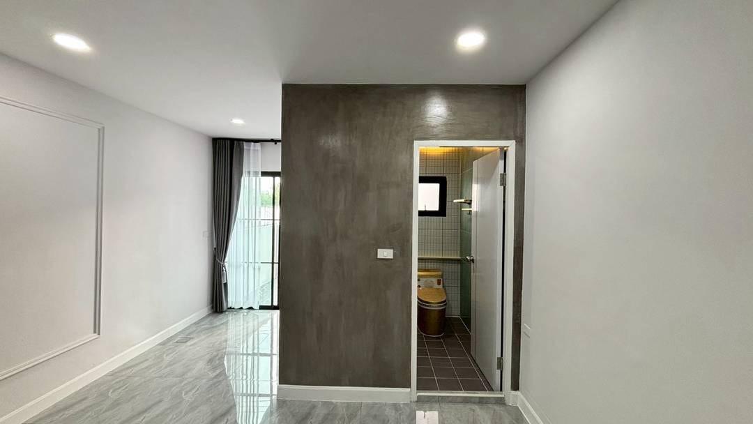 หมู่บ้านวีอไลฟ์ลำลูกกา 13