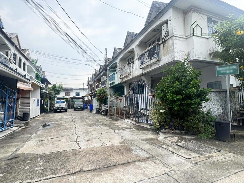 ทาวน์เฮาส์ 2 ชั้น หมู่บ้านบัวทองธานีพาร์ค ถนนกาญจนาภิเษก เกต ใกล้รถไฟฟ้าmrt คลองบางไผ่ 18