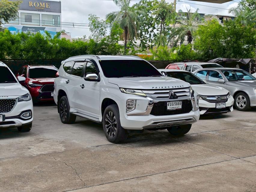 Mitsubishi Pajero Sport 2.4 GT Premium 2WD ปี 2022 จด 2023
