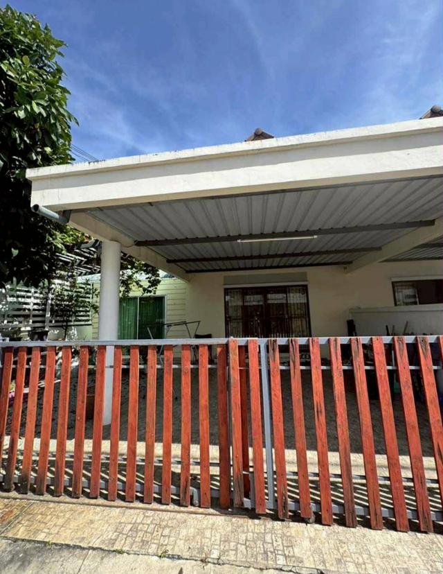 บ้านมือสอง ชลบุรีขายถูก 2