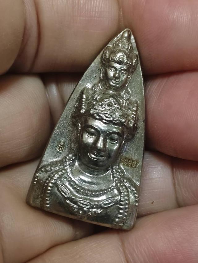 เศียรองค์พ่อจตุคามรามเทพ ปี 2549 รุ่น "สมบัติจักรพรรดิ" (เตารีดพิมพ์ใหญ่) เนื้ออัลปาก้า ตอกโค๊ดและหมายเลขประจำองค์พระ สภาพสวยมากครับ