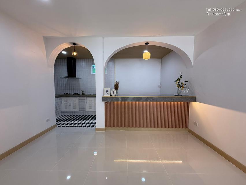 หมู่บ้านเพ็ญศิริ 4 เลียบวารี หนองจอก บ้านรีโนเวทใหม่ ต้นซอย โซนหนองจอก 4