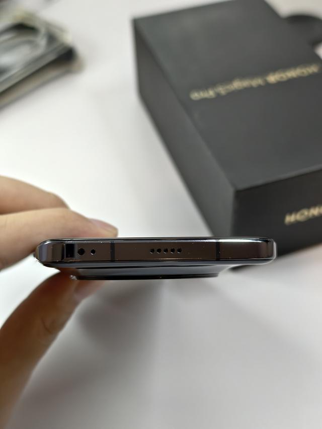 Honor magic 5 pro อุปกรณ์กล้องครบ 7