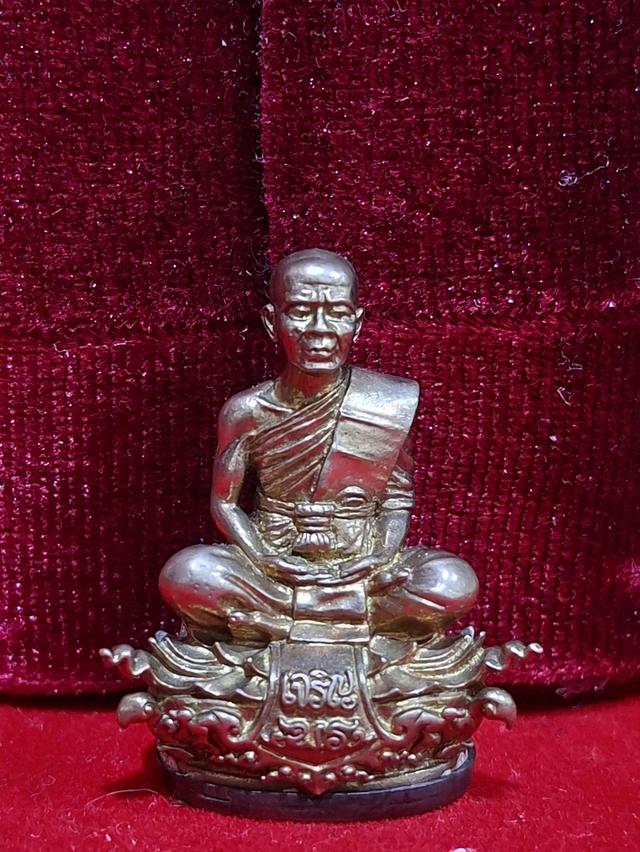 ชุดพระหลวงพ่อคูณรุ่นเจริญพร๑๙งานพุทธศิลป์ รูปที่ 4