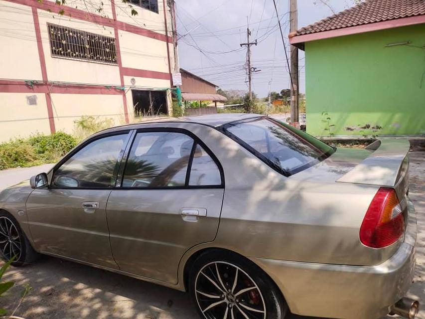 Mitsubishi lancer ท้ายเบนซ์ 3