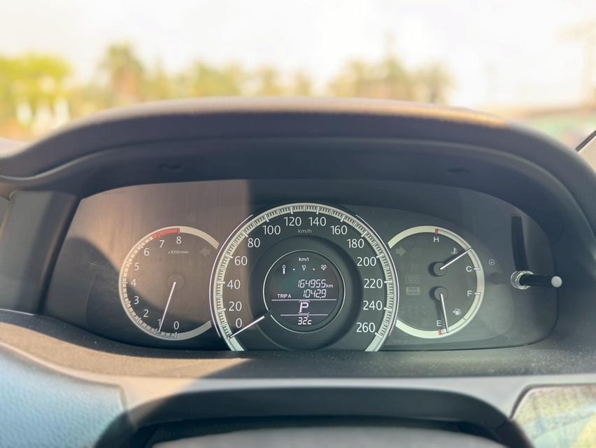Honda Accord 2.0EL Navi 2016 AT สีขาว รูปที่ 16