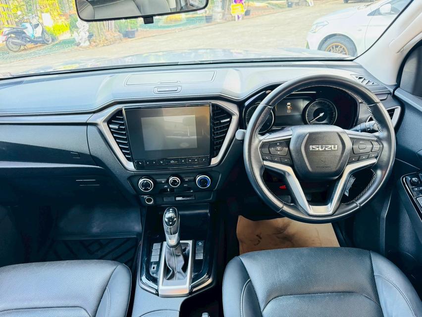 2021 Isuzu D-MAX 1.9 Cab-4 Hi-Lander Z 10