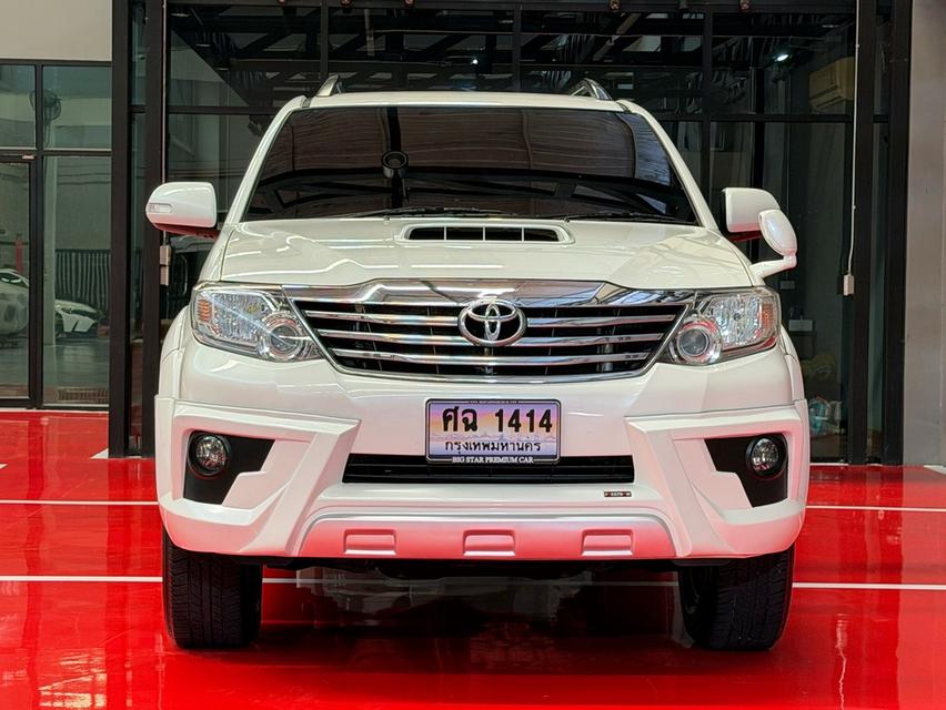 2014 TOYOTA FORTUNER 3.0V 5เกียร์ รถมือเดียวออกป้ายแดง รถวิ่งน้อย ประวัติศูนย์ครบ รถไม่เคยมีอุบัติเหตุครับ รูปที่ 7