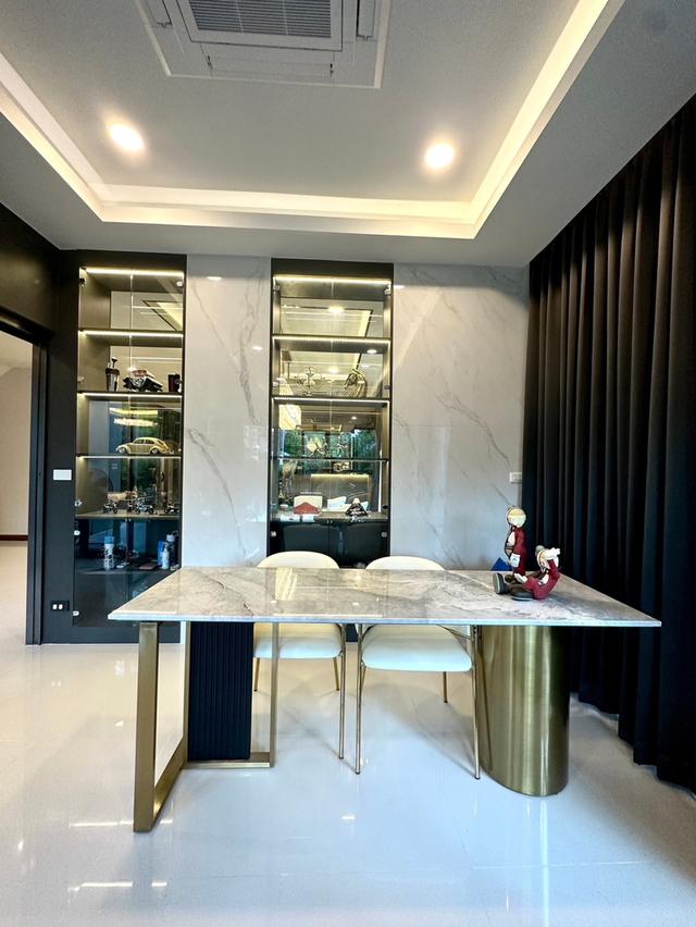 U1425 ให้เช่าบ้านเดี่ยว2ชั้น บ้านหรู โครงการ The City ปิ่นเกล้า-บรมฯ2 บ้านพร้อมเฟอร์ครบ ทำเลดีเดินทางสะดวก ติดถนนใหญ่ และตลาด 13