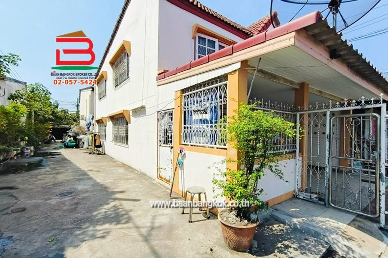 ทาวน์เฮาส์ หมู่บ้าน ปิ่นเจริญ 4 (ซอยนาวงประชาพัฒนา 17) เนื้อที่ 17.5 ตรว ถนนวิภาวดี แขวงสีกัน(บ้านใหม่) เขตบางเขน(ตลาดขวัญ) กรุงเทพมหานคร 11