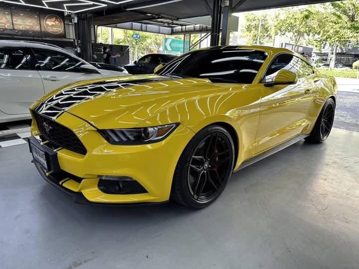 Ford Mustang ปี 2016 2