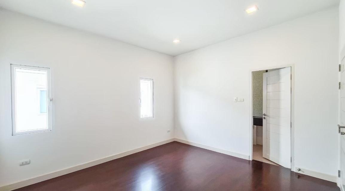 ขายถูกบ้านเดี่ยวทำเลดีไม่เคยเข้าอยู่ 6