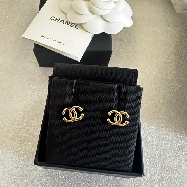 chanel earrings ของใหม่ พร้อมส่ง