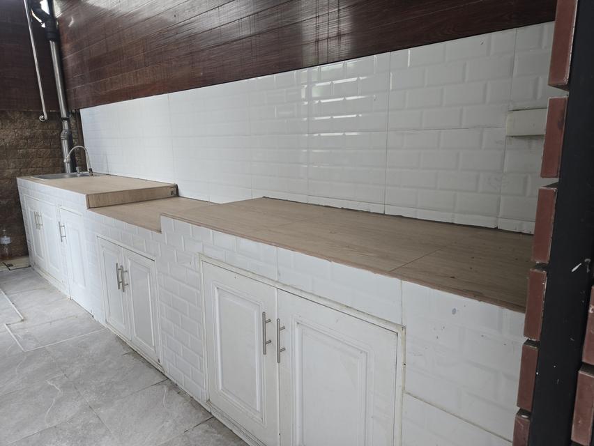 บ้านเดี่ยวปริญสิริ ติดโทลย์เวย์ ใกล้ฟิวเจอร์ 4 นอน 3 น้ำ 4-6 จอด 62.5 ตรว 13