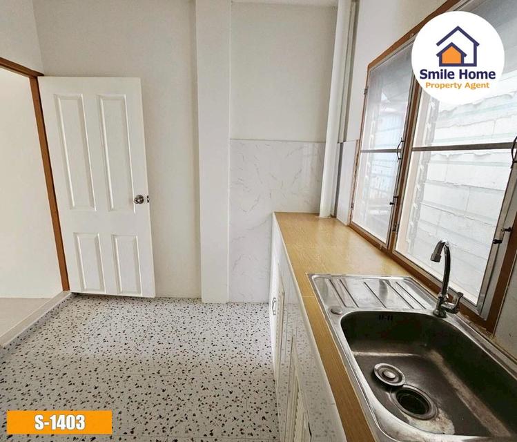 ทาวน์เฮาส์ชั้นเดียว หมู่บ้านแสงตะวัน บางบ่อ รีโนเวทใหม่พร้อมเข้าอยู่ 6