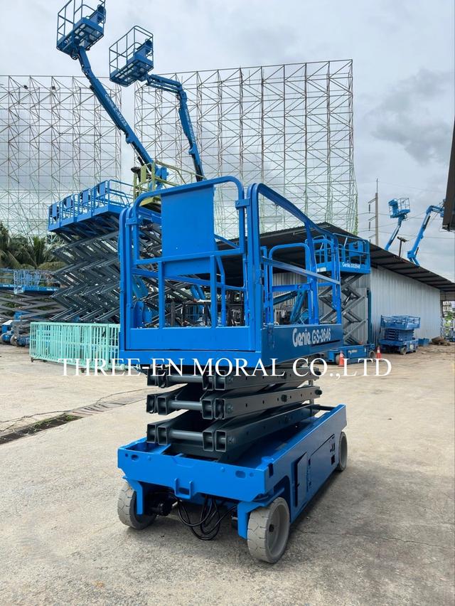 รถกระเช้า Scissor Lift Genie GS-2646 5