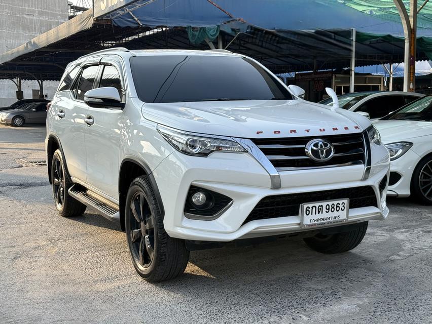 TOYOTA FORTUNER 2.8 TRD 2WD ปี2016 รูปที่ 3