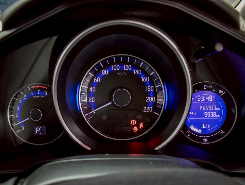 HONDA JAZZ 1.5 SV i-VTEC ปี 2016 8
