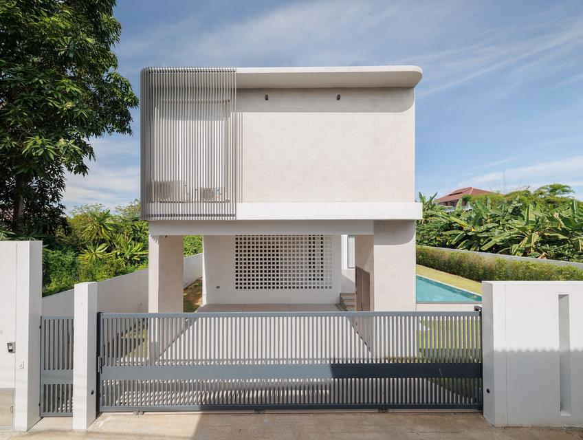 🏡 ขาย Pool Villa 2 ชั้น 🏊‍♂️ 4 ห้องนอน 🛏️ 5 ห้องน้ำ 🚿 พร้อมสระว่ายน้ำในตัว ✨ ราคา 19.9 ล้านบาท 💰🔥 จองเลย 13