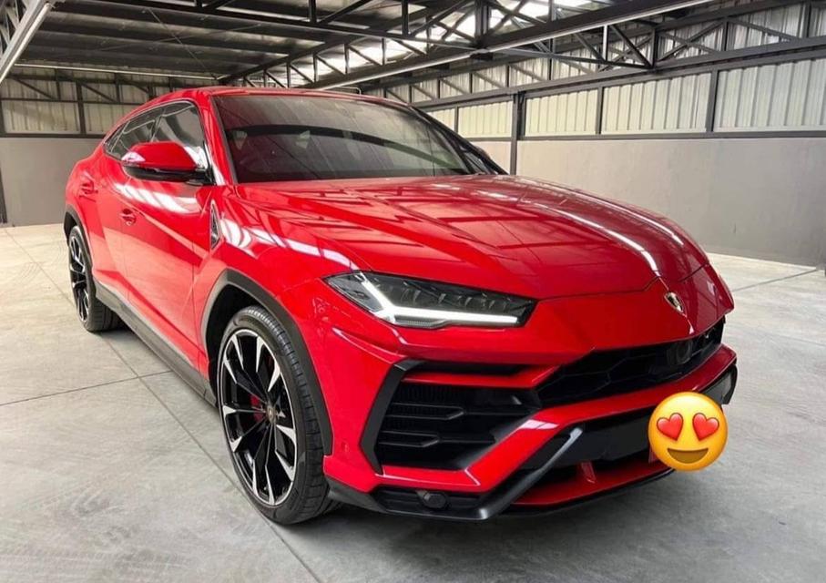 Lamborghini Urus 2021 สีแดง