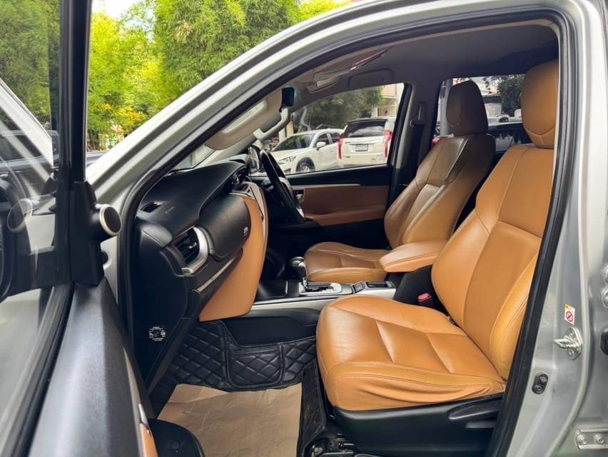 รถTOYOTA FORTUNER ตัวV 4WD  เครื่อง2.8 cc  เกียร์ AUTO ปี2018 (หมายเหตุ:คันนี้ขายไม่รับประกันเลขไมล์คคะ์} 11