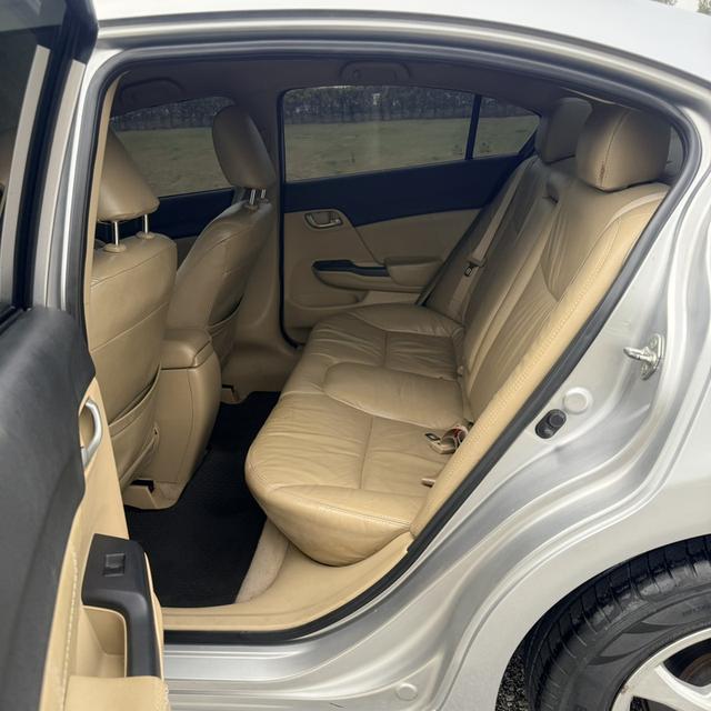 Honda Civic FB 1.8 E AUTO 2013 🔆สวย เดิม น็อตไม่ขยับ ไม่แก็ส 🔆เบาะหนัง พวงมาลัยมัลติ แอร์ออโต้ 12