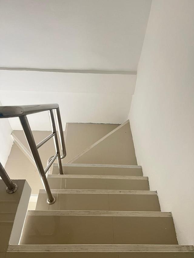 ทาวน์โฮม 3ชั้น หมู่บ้านเพชรทวี พุทธมณฑล สาย5 7