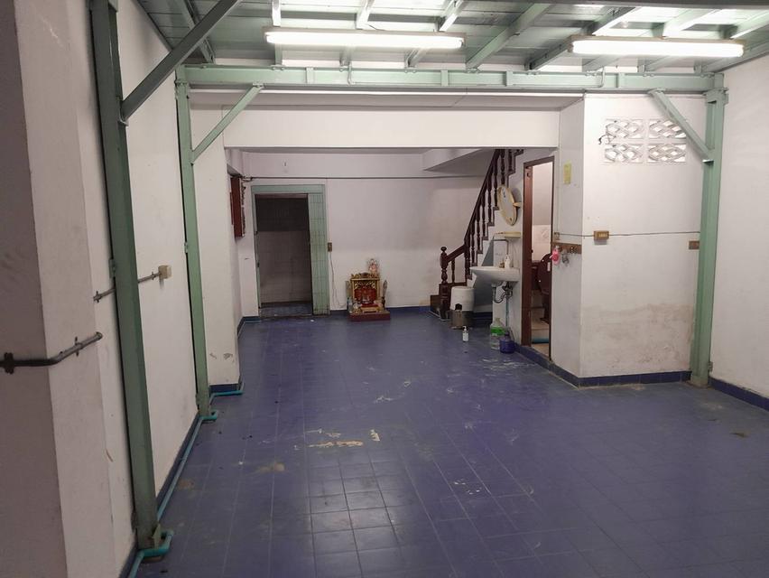 ตึกแถว (อาคารพาณิชย์) 7