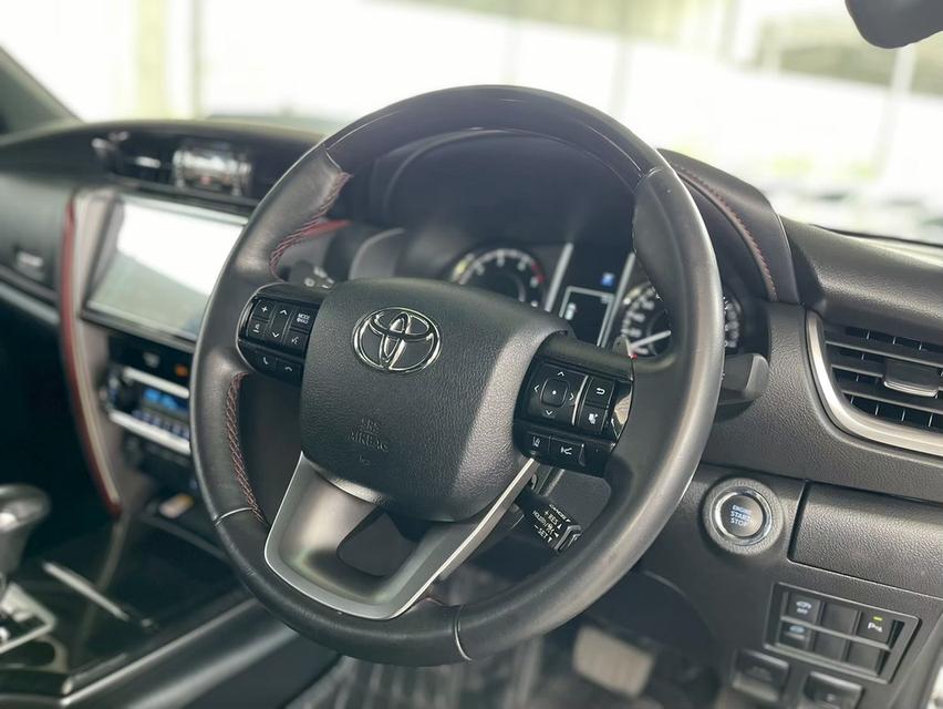 Toyota Fortuner 2.4 Legender 4WD ปี 23แท้ 7หมื่นโลแท้มือแรก รูปที่ 9