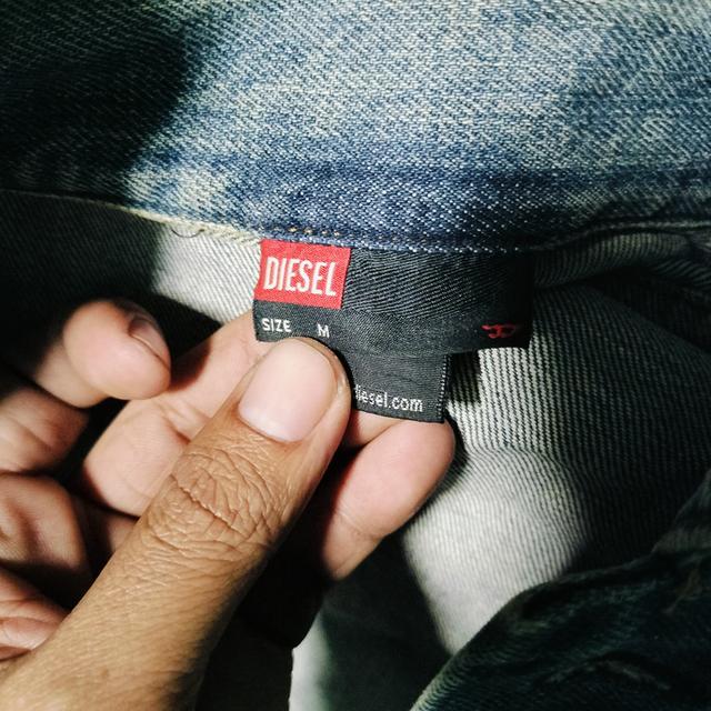 เสื้อยีนส์ ดีเซล อิตาลี่