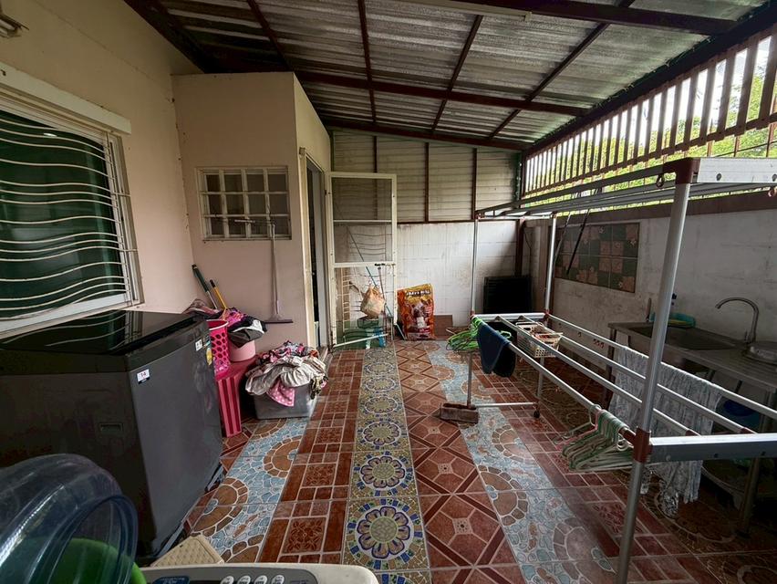 หมู่บ้านสุขสำราญ ลีฟวิ่ง (ประชาอุทิศ 90) ถนน รพช.ประชาอุทิศ  ต.คลองบ้านสวน อ.พระสมุทรเจดีย์ จ.สมุทรปราการ 10