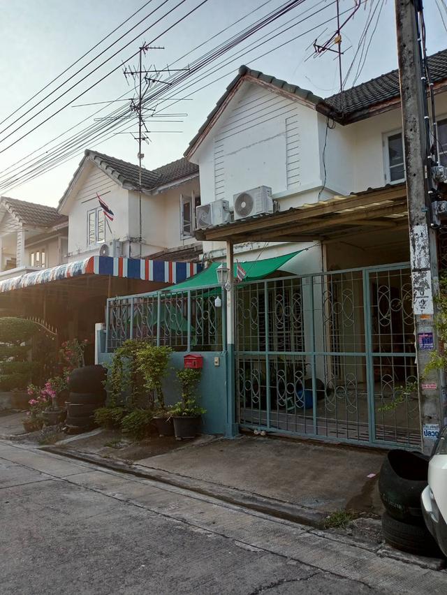 ขายด่วยบ้านทาวเฮ้าน์ 18 ตรว หมู่บ้านพิศาลโครงการ5 บางขุนเทียนพระราม2 เดินทางสะดวกใกล้ทางด่วน พระราม2 ดาวน์คะนอง 1