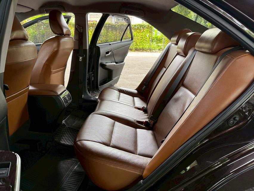 ขายรถ Toyota Camry 2.0G ปี 2018 สีน้ำตาล เกียร์ออโต้ 12