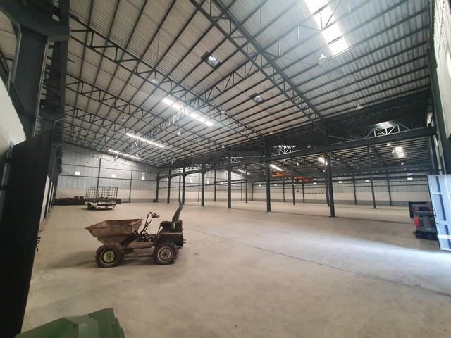 ให้เช่าโกดังพร้อมสำนักงานรวม 10,500 ตร.ม. บนเนื้อที่ 6 ไร่ครึ่ง ถนนสุขุมวิท ปู่เจ้าสมิงพราย พื้นที่สีม่วง ขอใบ รง.4 ได้ 6