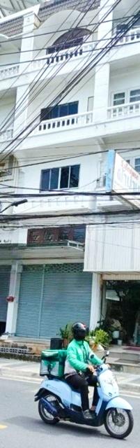 ซ.สุขุมวิท101 MRTสวนหลวง ร.9 1.5กม. ขาย-เช่าอาคารพาณิชย์ 4.5 ชั้นมีชั้นลอย 16 ตร.วา. 272 ตร.ม 1