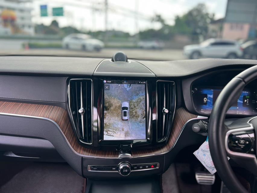 VOLVO XC60, 2.0 RECHARGE T8 R-DESIGN AWD ปี 2021 โฉม ปี14-ปัจจุบัน สีขาว รูปที่ 14