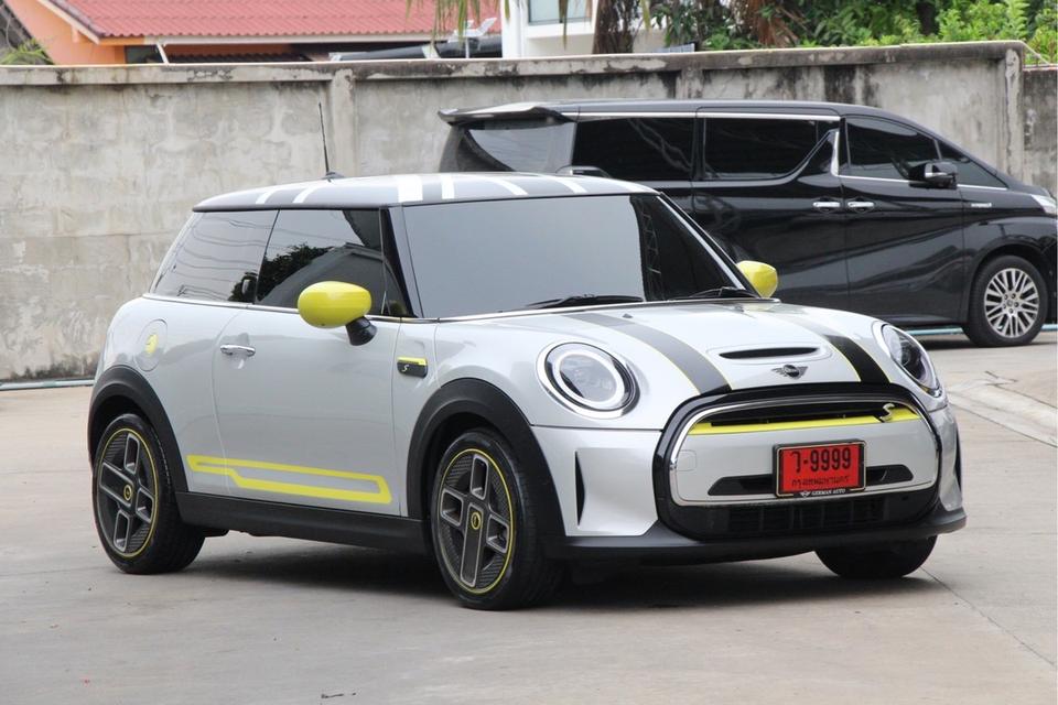 รหัสรถ PBG9999 MINI Cooper SE ปี 2021