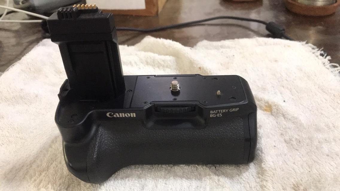 (10) กริป  ถาดใส่แบตรี่สำหรับกล้อง Canon 1