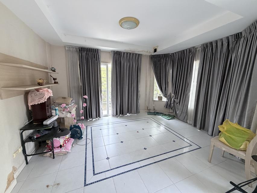 ขายด่วน! บ้านเดี่ยวหลังมุม หมู่บ้านชลลดา วัดลาดปลาดุก 60.3 ตร.วา 9