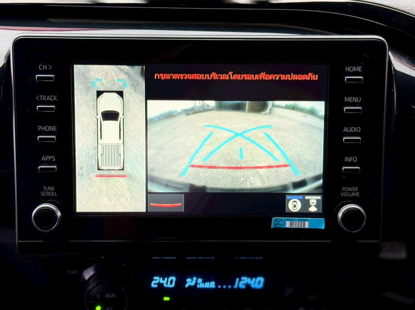 ปี 2021 TOYOTA HILUX REVO, 2.8 4WD DOUBLECAB โฉม ROCCO DOUBLE CAB (จดทะเบียน 22) สีขาว 8