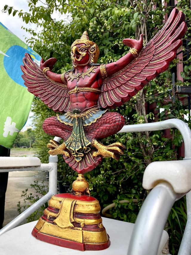 พญาครุฑตั้งโต๊ะบูชา ครุฑองค์ลอย ขนาด50ซม ครุฑหน้าเทพบุตร 3