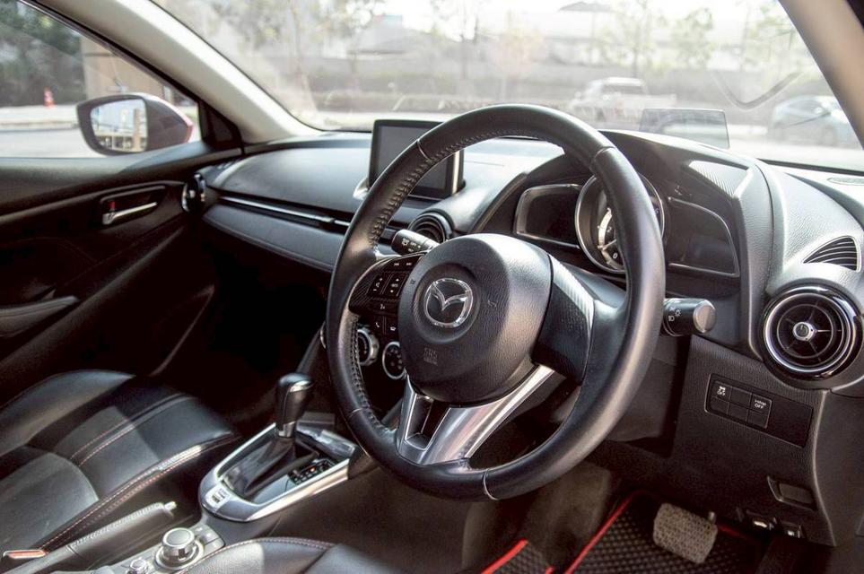 Mazda2 1.3 High Connect 5 ประตู สีแดง ปี 2017 11