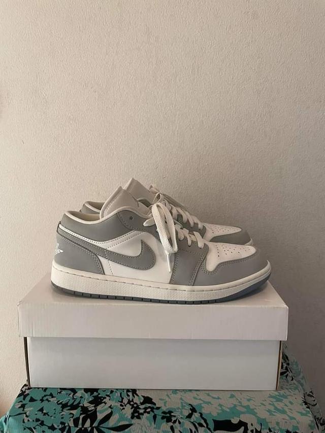 ปล่อยต่อ Nike Air Jordan 1 Low White Wolf Grey  3