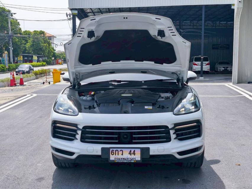 รหัสรถ KPV44 2023 Porsche Cayenne 3.0 E-Hybrid