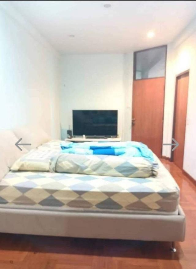 🏡 ทาวน์เฮาส์ 2 ชั้น ย่านรัชดาภิเษก ใกล้รถไฟฟ้า เดินทางสะดวก ทำเลดี ราคาคุ้ม สนใจติดต่อด่วน! 🚆✨