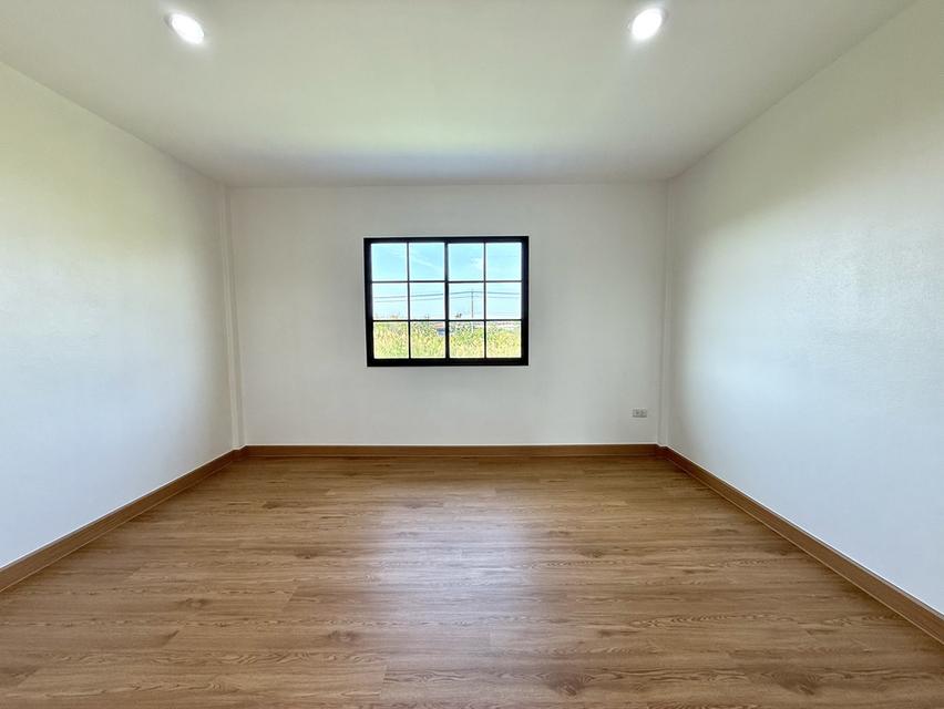 หมู่บ้านสินทองร่มเกล้า 28 19