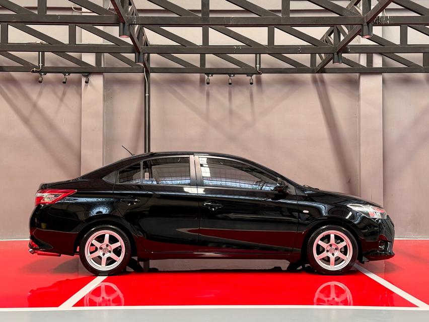 2016 TOYOTA VIOS 1.5 E รถมือเดียวออกป้ายแดง สภาพป้ายแดง รถวิ่งน้อยเพียง 41,000 กม รถไม่เคยมีอุบัติเหตุครับ  2