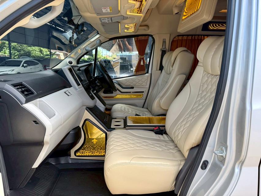 ปี 2019 TOYOTA COMMUTER, 2.8 โฉม ปี19-ปัจจุบันสีเทา เครื่องยนต์ 2.8 ดีเซล เกียร์ออโต้ ป้ายฟ้าแท้ รูปที่ 11